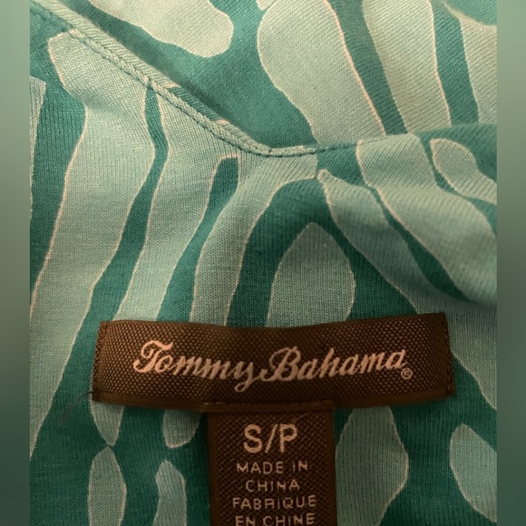 Tommy Bahama Sleeveless V Neck Key Hole Blue Patterned Maxi Sundress Size Small - Picture 10 of 11